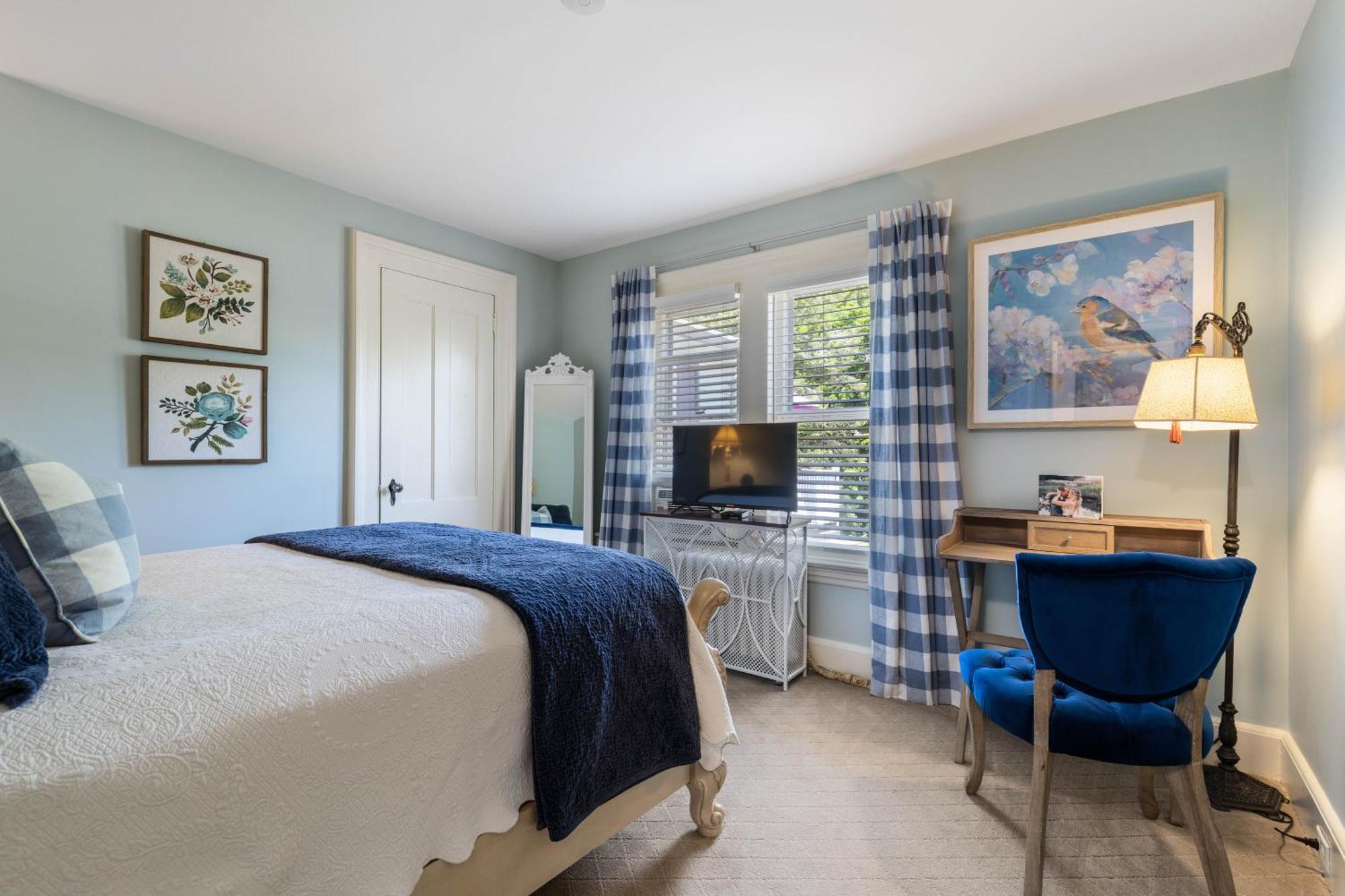 Westbrook Inn Bed And Breakfast Room photo