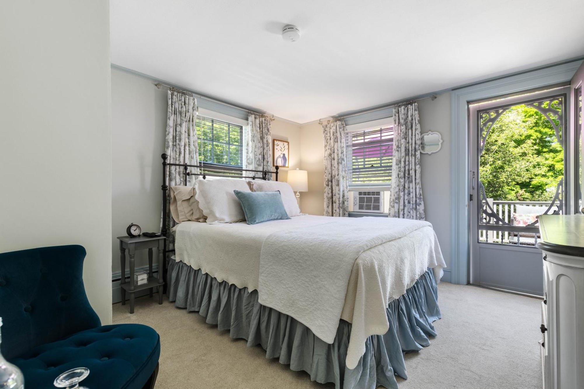 Westbrook Inn Bed And Breakfast Room photo